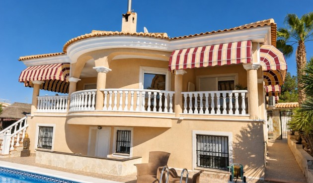 Villa - Återförsäljning - Rojales - Inland