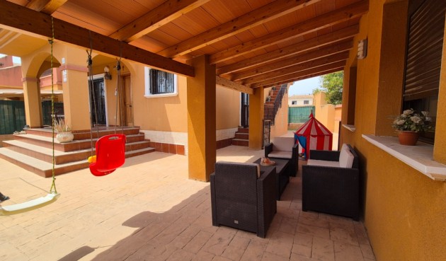 Villa - Återförsäljning - Torrevieja - Costa Blanca