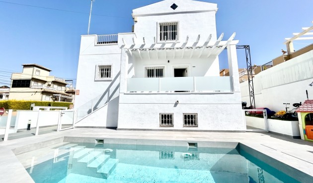 Villa - Återförsäljning - Villamartin - Costa Blanca