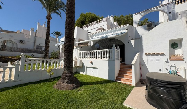 Villa - Återförsäljning - Villamartin - Costa Blanca