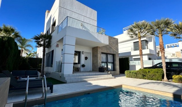 Villa - Brukt - Ciudad Quesada - BO-56311