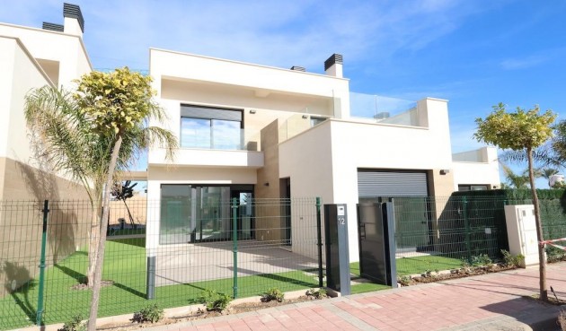 Villa - Brukt - Los Alcazares - BO-36353