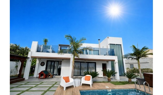 Villa - Brukt - Los Balcones - Costa Blanca