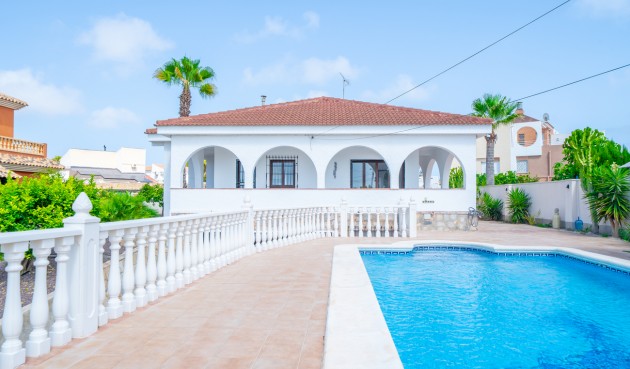 Villa - Brukt - Los Balcones - Costa Blanca