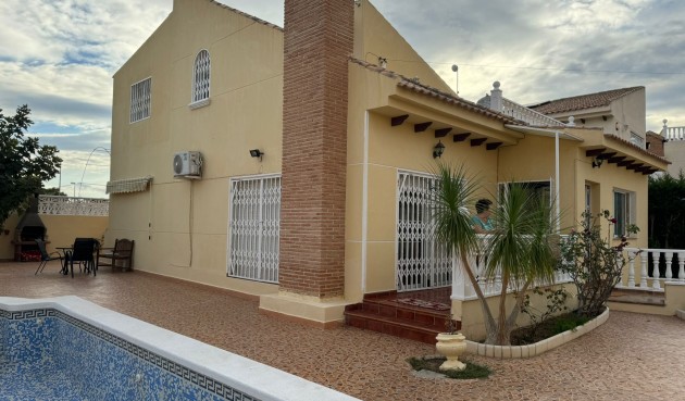 Villa - Brukt - Orihuela Costa - BO-94865