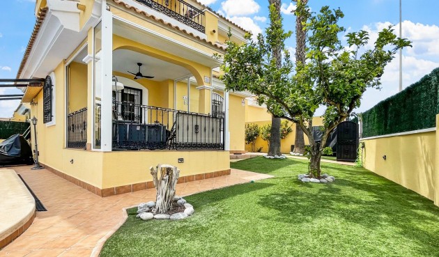 Villa - Brukt - Orihuela Costa - Costa Blanca