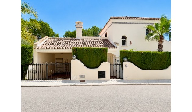 Villa - Brukt - Orihuela Costa - Costa Blanca