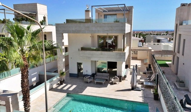 Villa - Brukt - Orihuela Costa - Villamartín