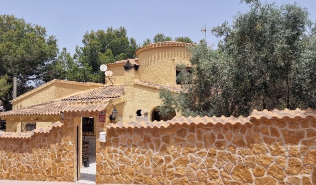 Villa - Brukt - Orihuela -
                Inland