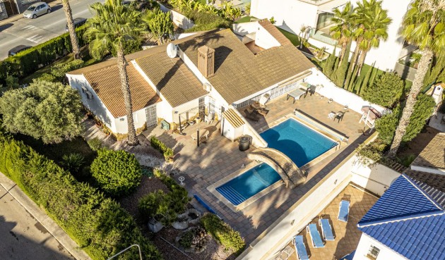 Villa - Brukt - Orihuela -
                Orihuela