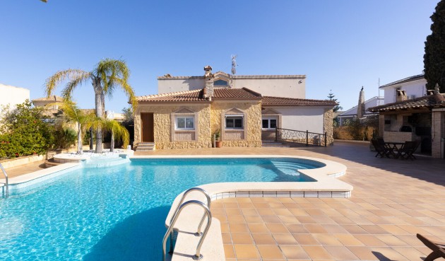 Villa - Brukt - Torrevieja - BO-29814