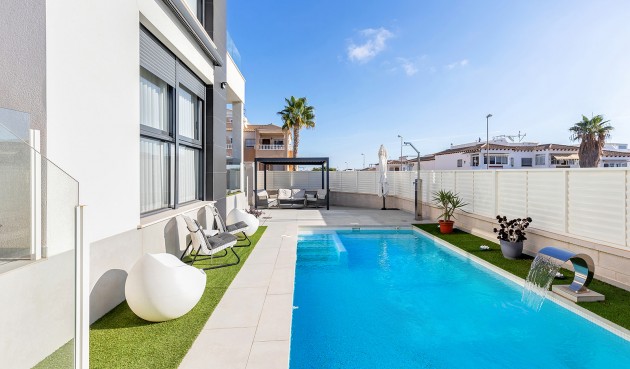 Villa - Brukt - Torrevieja - Costa Blanca