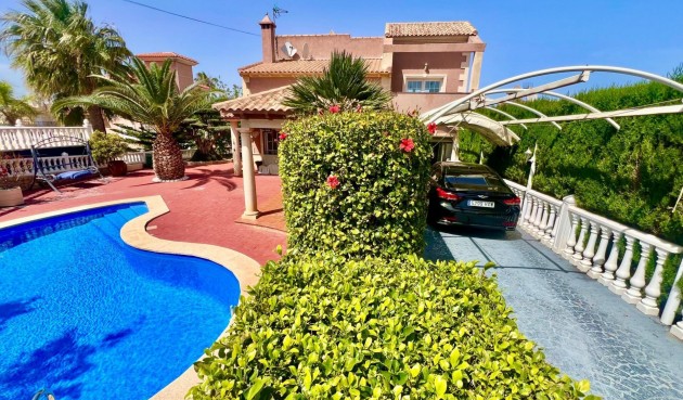 Villa - Brukt - Torrevieja - Los Balcones - Los Altos del Edén
