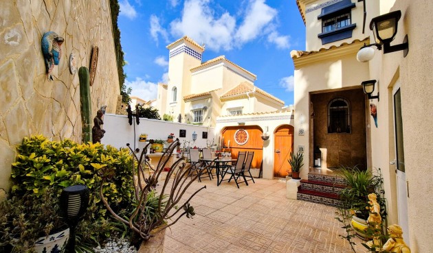 Villa - Brukt - Villamartin - Costa Blanca