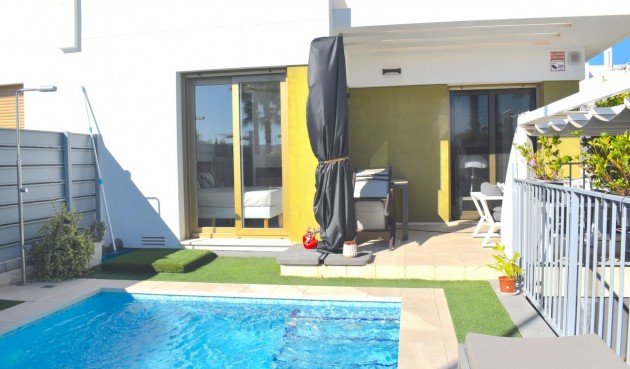 Villa - Brukt - Vistabella Golf Entre Naranjos - Inland