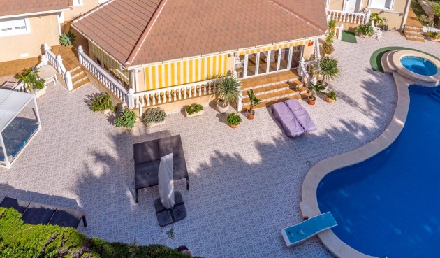 Villa - Resale - Cabo Roig - BO-70341