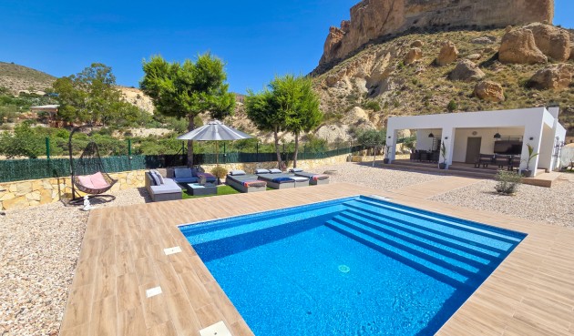 Villa - Resale - Crevillent - Inland