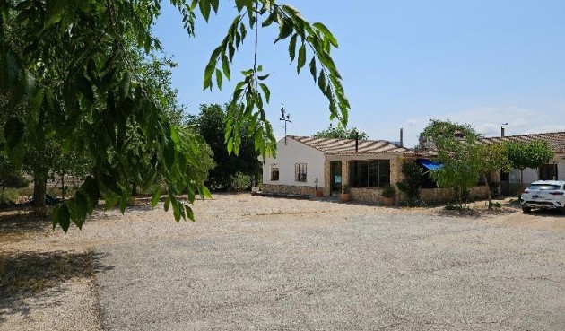 Villa - Resale - Elda - 03600