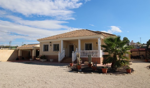 Villa - Resale - Fortuna - BO-92420