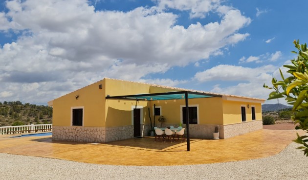 Villa - Resale - La Romana - Inland