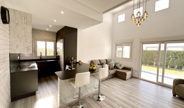 Villa - Resale - La Torre Golf Resort - Inland