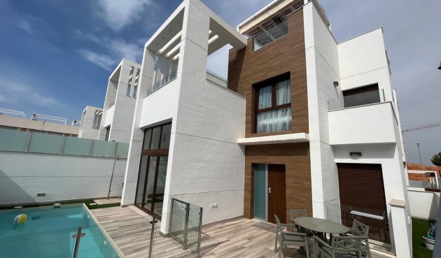 Villa - Resale - Los Altos - BO-28262