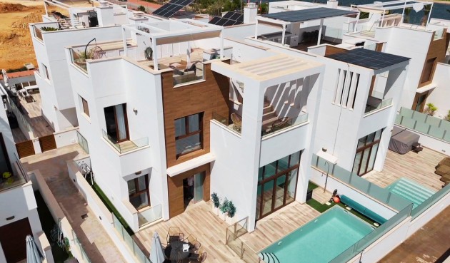 Villa - Resale - Los Balcones - Costa Blanca