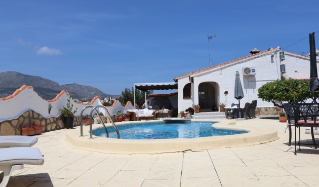 Villa - Resale - Orba - Inland
