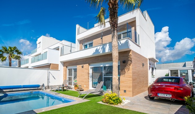 Villa - Resale - Pilar de la Horadada - Costa Blanca