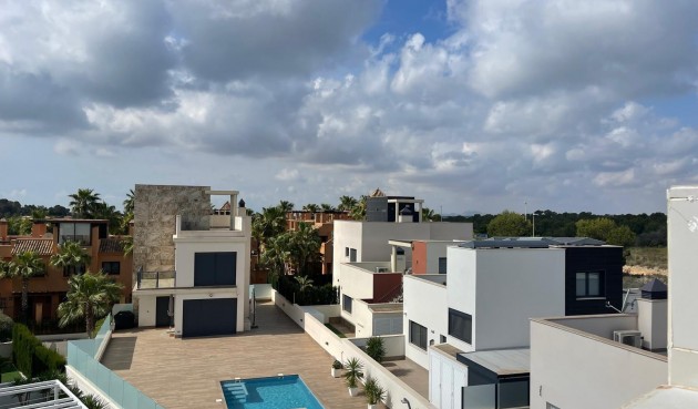 Villa - Resale - San Miguel de Salinas - BO-85400