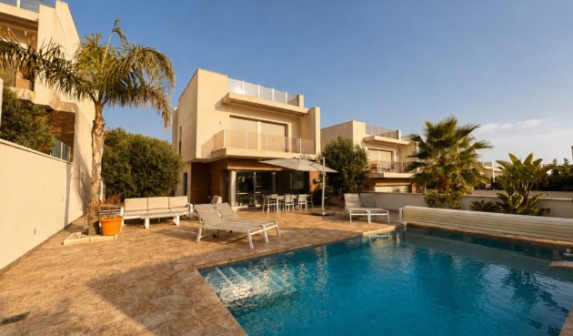 Villa - Resale - San Miguel de Salinas - Inland