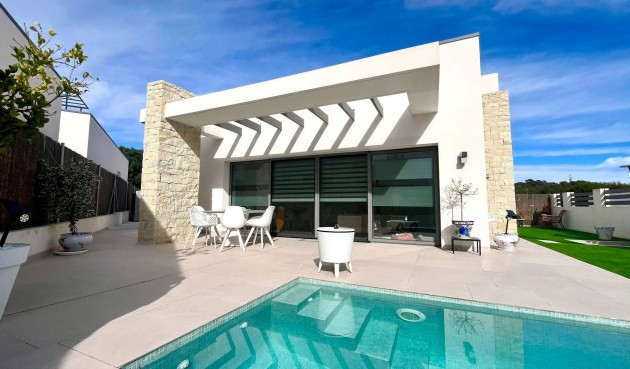 Villa - Resale - San Miguel de Salinas - Urbanizacion Blue Lagoon