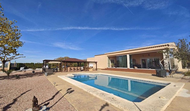 Villa - Resale - Sax - Inland