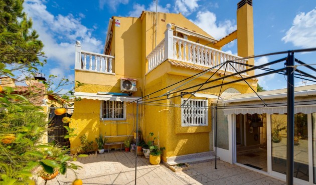 Villa - Resale - Torrevieja - aguas nuevas