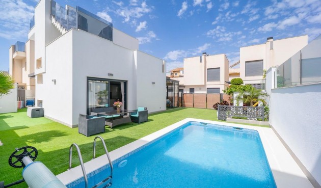 Villa - Resale - Torrevieja - Costa Blanca