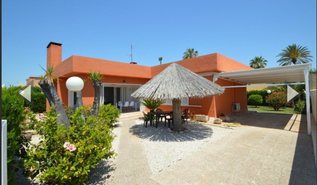 Villa - Resale - Torrevieja - La Veleta