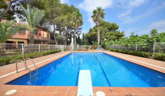 Villa - Resale - Torrevieja - Los Balcones