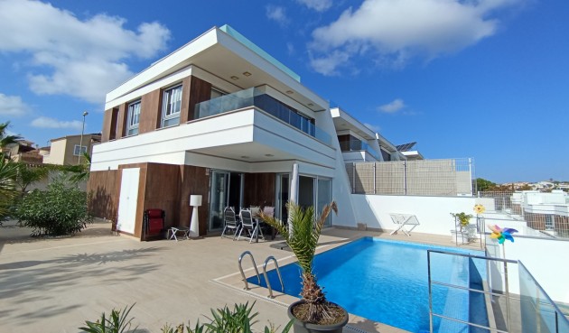 Villa - Resale - Villamartin - Costa Blanca