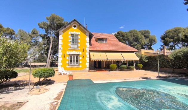 Villa - Resale - Yecla - BO-48142