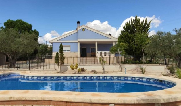 Villa - Resale - Yecla - Inland