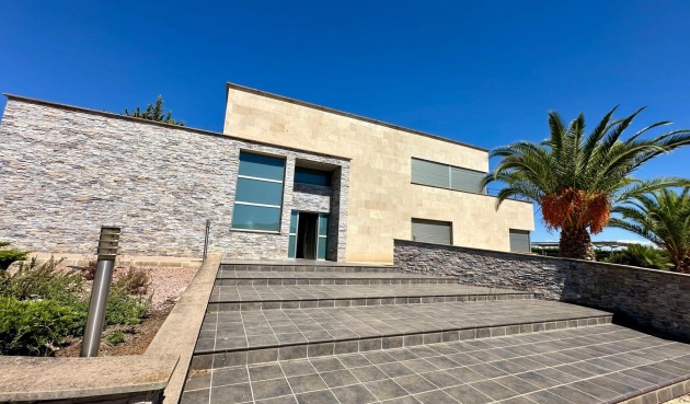 Villa - Resale - Yecla - Inland