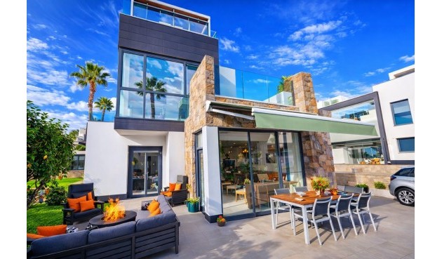 Villa - Reventa - Cabo Roig - Costa Blanca