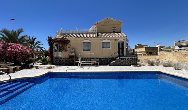Villa - Reventa - Camposol - Inland