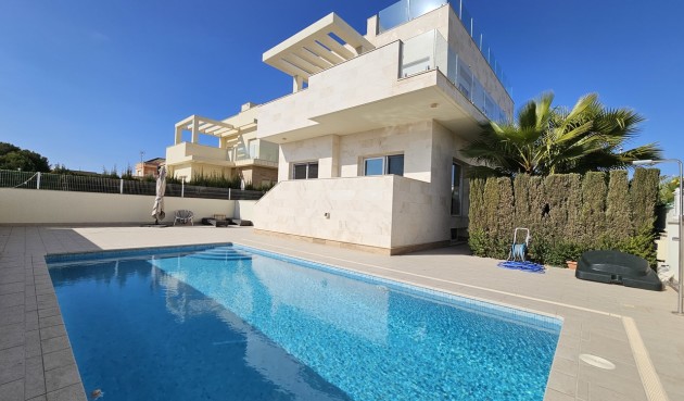 Villa - Reventa - La Zenia - Costa Blanca