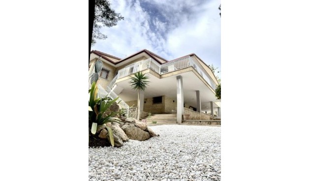 Villa - Reventa - Orihuela Costa - BO-14740