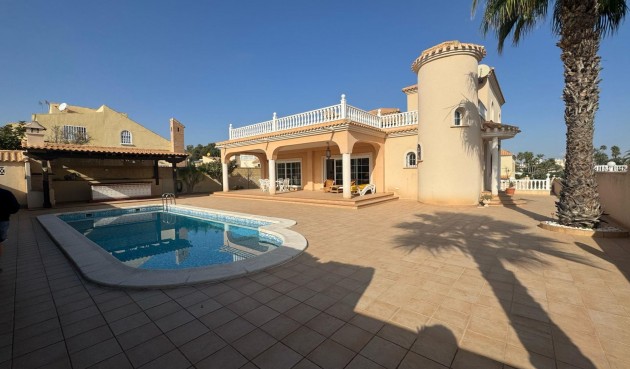 Villa - Reventa - Orihuela Costa - Playa Flamenca