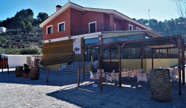 Villa - Reventa - Petrer - Inland