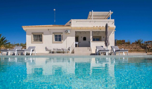 Villa - Reventa - Pinoso - Inland