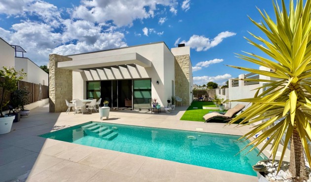 Villa - Reventa - San Miguel de Salinas - Blue Lagoon - Galán