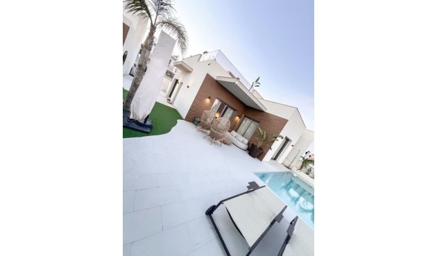 Villa - Reventa - San Miguel de Salinas - BO-45061